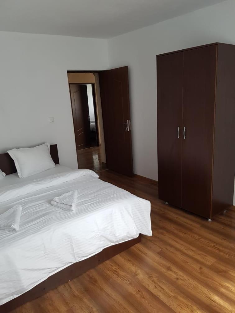 Cabana Merisor Hotel Poiana Marului  Luaran gambar